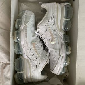 Women’s Nike Air Vapormax 360